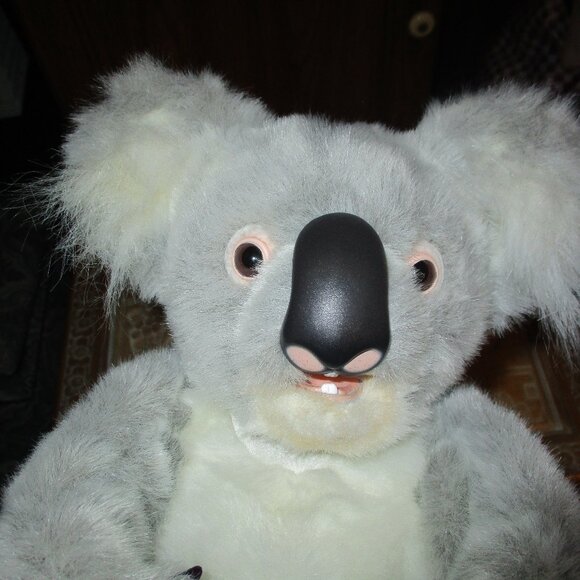 Retired - HTF - Fur Real Luv Cubs Koala Bear -  Video - 2004  Hasbro - Picture 3 of 5